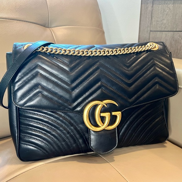 SOLD x x Gucci Calfskin Matelasse Large GG Marmont Shoulder Bag - Picture 3 of 17